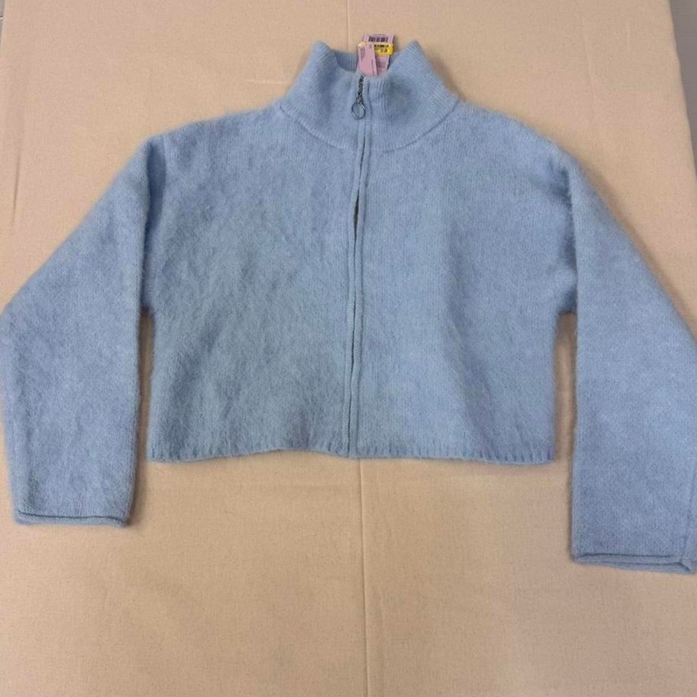 cropped zip-up sweater jacket